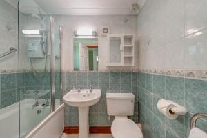 Crylla Valley Cottages - access to pool, gym, spa and more