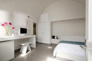 Regina Mare-Adults Only Hotel Santorini Greece