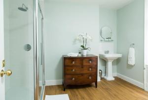 Central Brighton Town House by MyHolidayLet