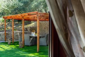 Olive Grove Apartment