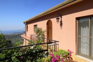 Terrazza SullEtna Holidays Apartment