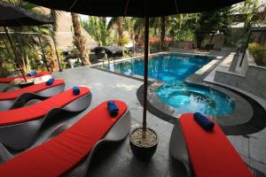 Baan Heaven Patong Beach Pool Villa Sleeps up to 15