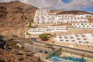 Granada II Apartments