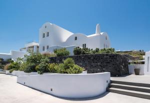 White & Co. Exclusive Island Villas Santorini Greece