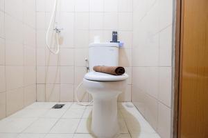 Studio Room @ Tifolia Apartment near Kelapa Gading By Travelio