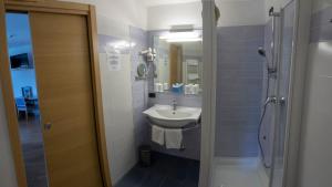Quadruple Room room in Hotel Oasi Wellness & Spa