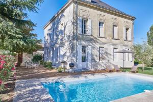 Maisons de vacances Luxurious Wine Estate Saint-Emilion Grand Cru with private swimming pool : photos des chambres