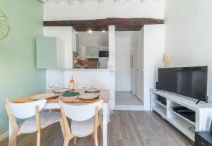 Apt terrasse centre historique