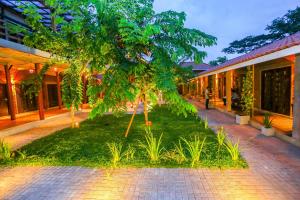 Olinia Airport Hotel