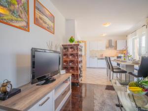 Holiday Home Ivona by Interhome