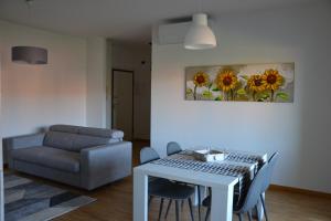 Apt. Acacia - Zona Ospedale SantOrsola e Fiera