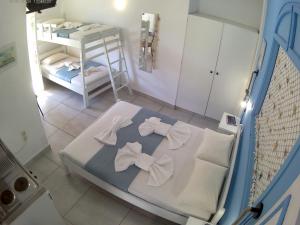 Apanemia Rooms Syros Greece