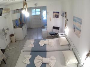 Apanemia Rooms Syros Greece