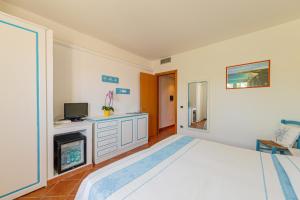 Double or Twin Room with Pool View