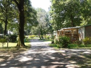 Campings Camping OAKi : photos des chambres
