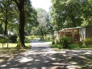 Camping OAKi - La Boule