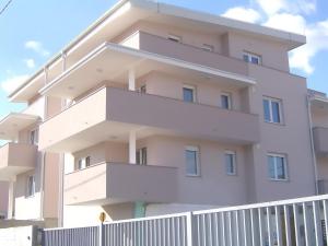 Apartmani Almica 