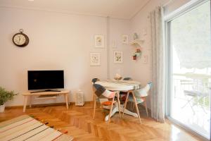 Freshly Refurbished flat, in Central Koukaki