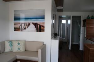 Floating House Marina Royal