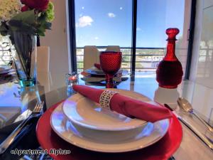 Apartment Alpha - 2 Bedrooms, Private Rooftop Patio with Hot Tub, BBQ and View