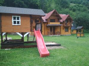 Бунгало Гуцульський двір Krivorovnya Украйна