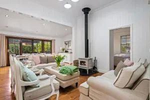 Frangipani House - Willowburn