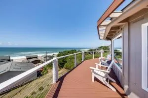 A Whale of a View! - 迪波湾