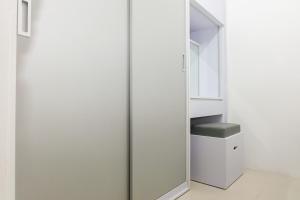 2BR for 5 Pax Bassura City Apartment next to Mall By Travelio