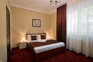 Comfort Triple Room room in Hotel Romanov