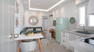 HORA SUITES