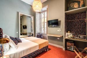 Small Double Room room in Glance in Rome