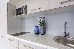 18 Sofievskaya Apartments