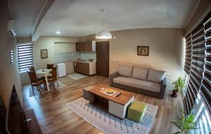 DIONIS Rooms & Apartments