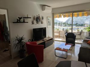 Appartements French Riviera Condo 4 Rent in Marina Baie des Anges : photos des chambres