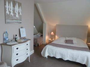 B&B / Chambres d'hotes L'imprevu : Suite Lit Queen-Size