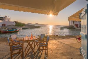 Beach Suite Syrma Milos Greece