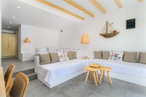 Beach Suite Syrma Milos Greece