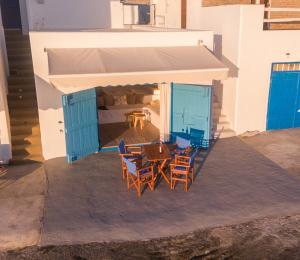 Beach Suite Syrma Milos Greece