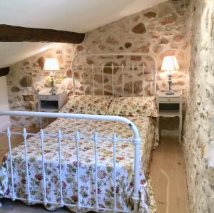 Maisons de vacances XIXe Provencal Stone House with Private Pool : photos des chambres