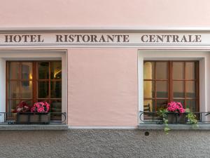 Hotel Centrale, Typically Swiss - Ubytování bez kategorie ve městě Poschiavo