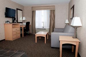 Paradise Inn and Suites