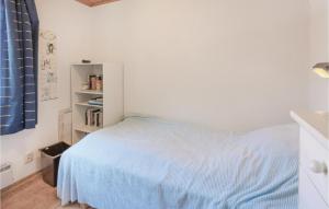 Awesome Home In Nybrostrand With Wifi