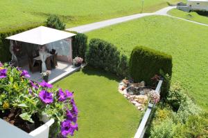 One-Bedroom Apartment with Balcony room in Apartment Pult