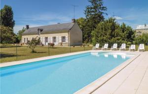 Maisons de vacances Amazing home in Bourgueil with 4 Bedrooms, WiFi and Outdoor swimming pool : photos des chambres
