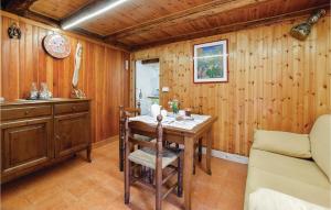  Three-Bedroom Holiday Home in Guia, Pension in Guia