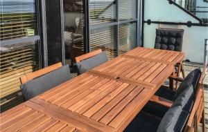 Awesome Home In Stavoren With Wifi