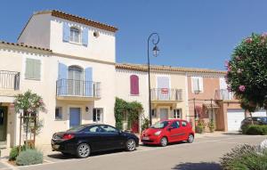 Maisons de vacances Awesome home in Aigues-Mortes with 3 Bedrooms and WiFi : photos des chambres