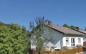 Cozy Home In Ltzkampen With Kitchen