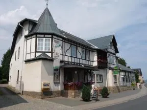 Hotel Güldene Gabel - Gössitz