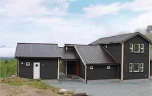 Four-Bedroom Holiday Home in Sogndal